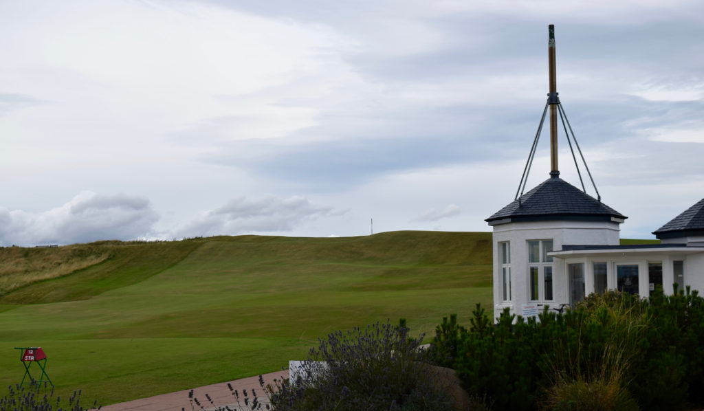 The starter's hut at The Golf House Club at Elie features a submarine periscope, enabling the starter to look over the hill atop the first fairway to ensure that it is safe for the next group to play away.