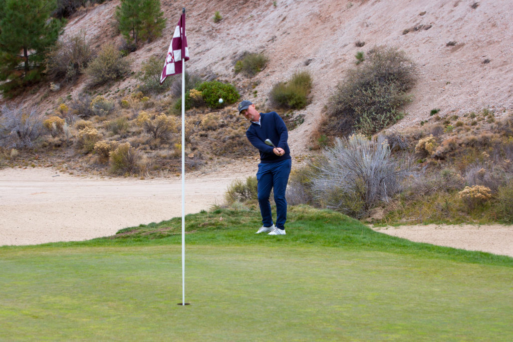 David McLay Kidd excavated an old pumice quarry to create the par 3 “Quarry Hole,” which has become Tetherow's centerpiece. (Carl Davaz)